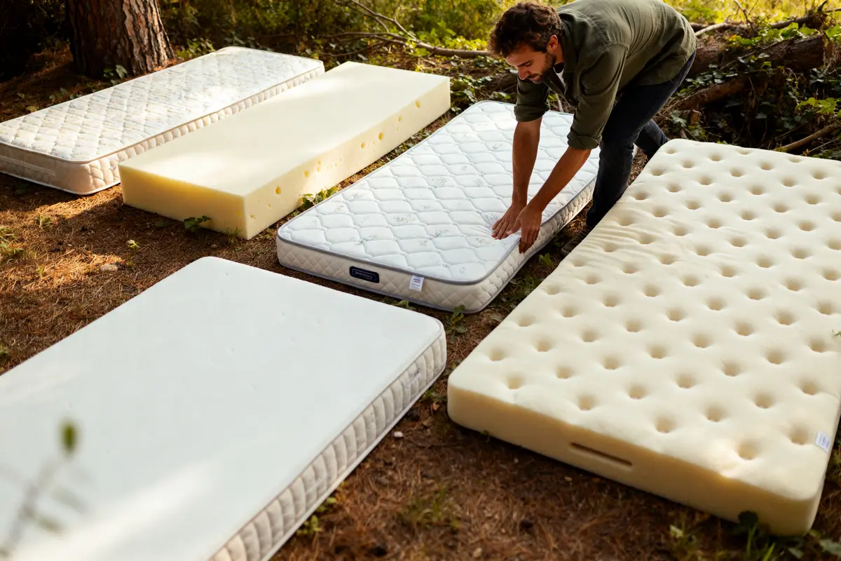Comment choisir matelas bébé : guide des critères essentiels
