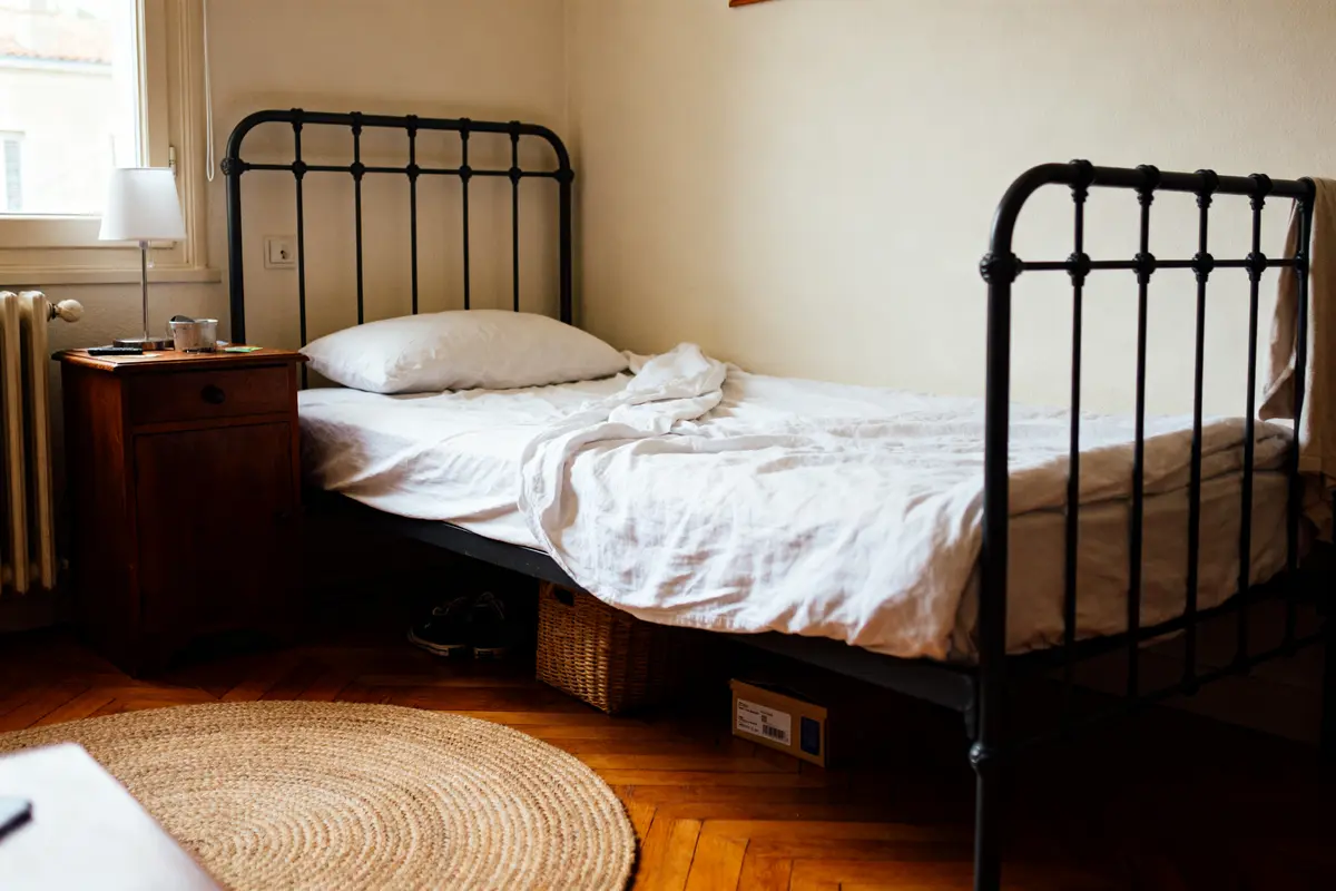 Dimensions d’un lit 1 place : Quelle taille choisir pour un confort idéal ?